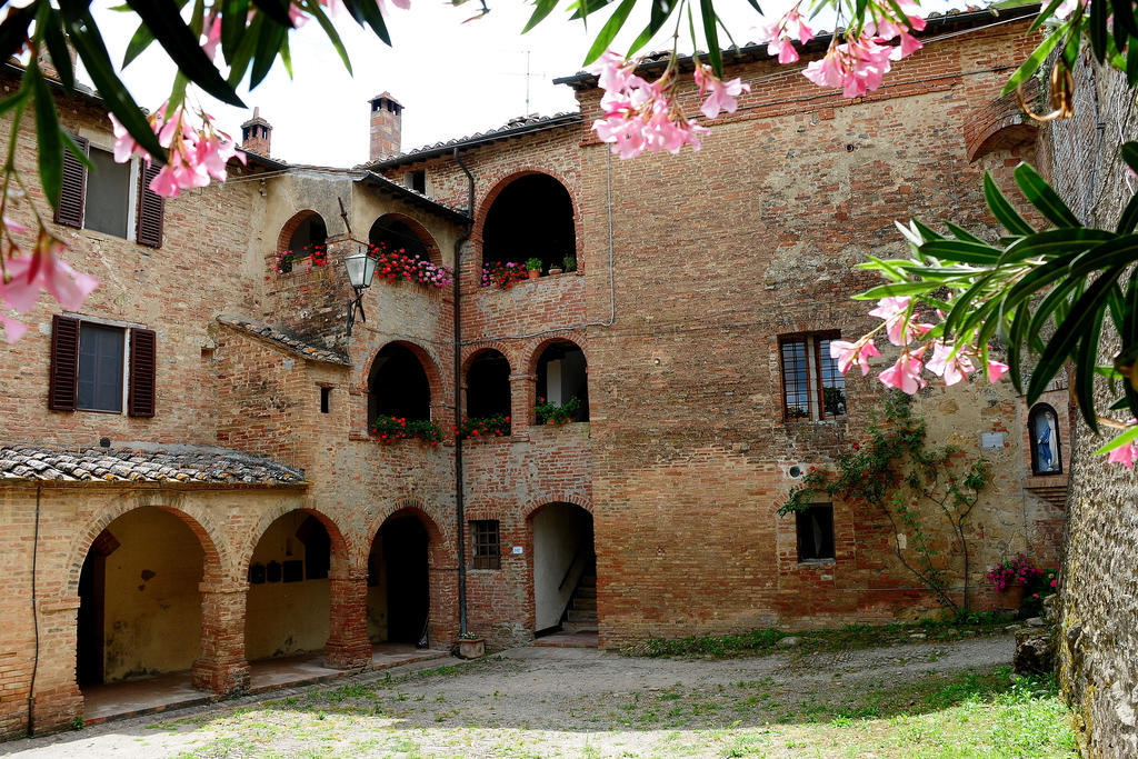 Agriturismo Castello Saltemnano Buonconvento Exterior foto